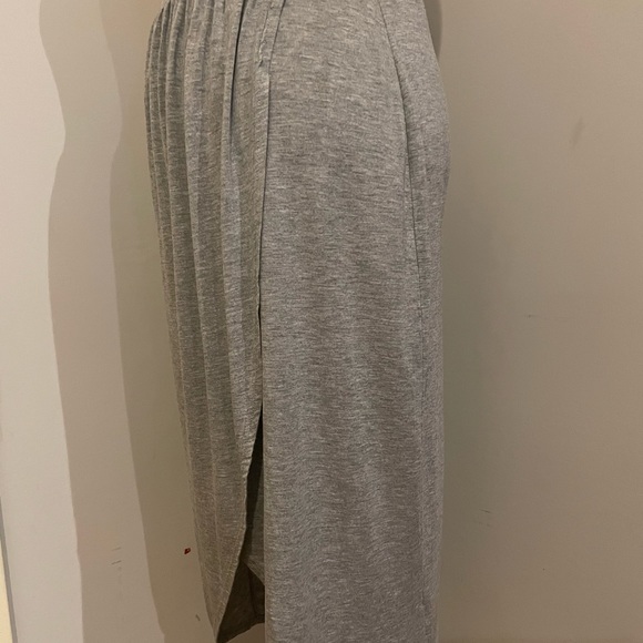 Ultra Flirt Women Skirt with front slit, Large, Gray. - Picture 9 of 15